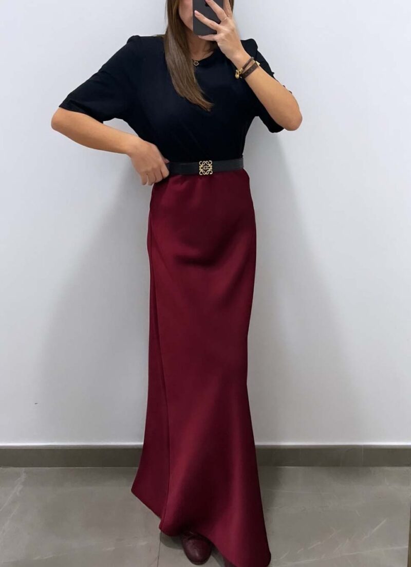 Dionisia Dark Red Skirt