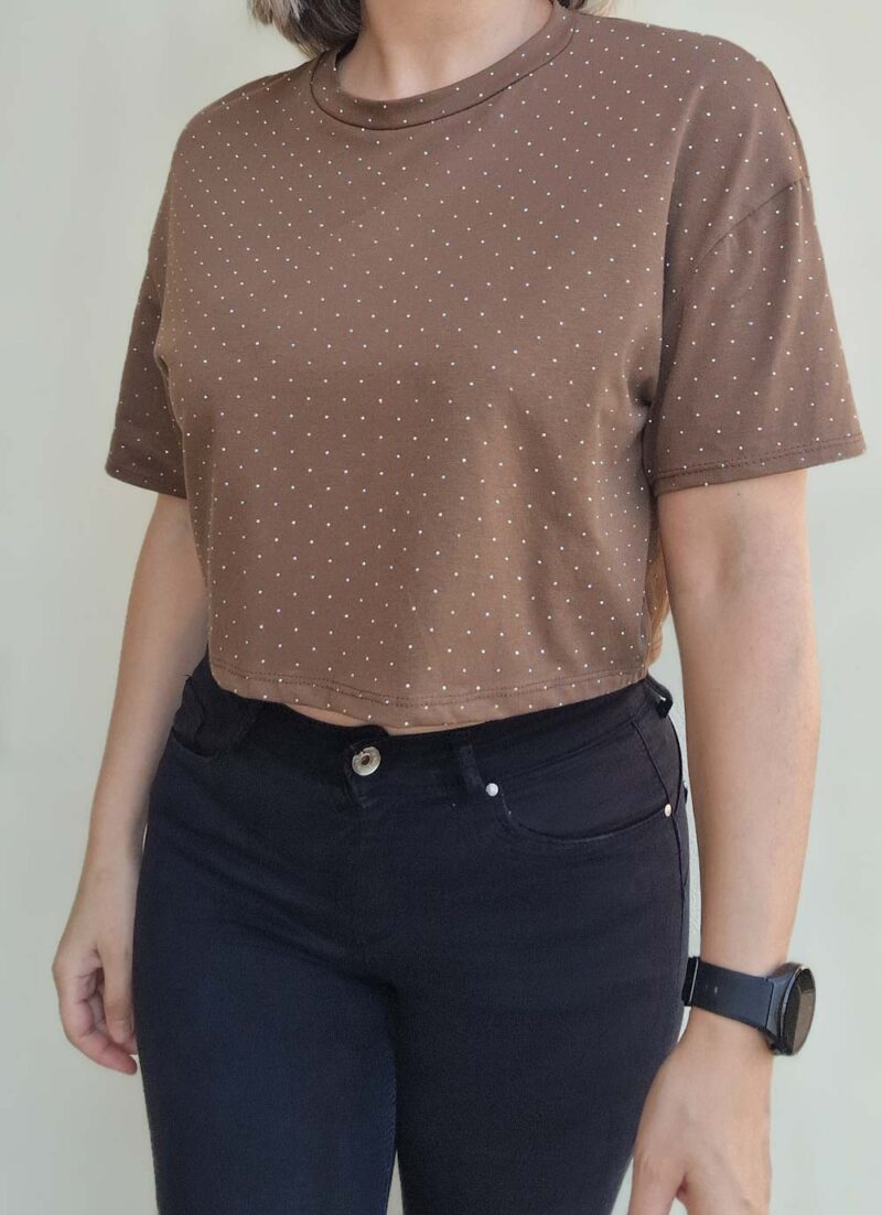 Κοντομάνικο Crop T-Shirt με στρας ERI BROWN